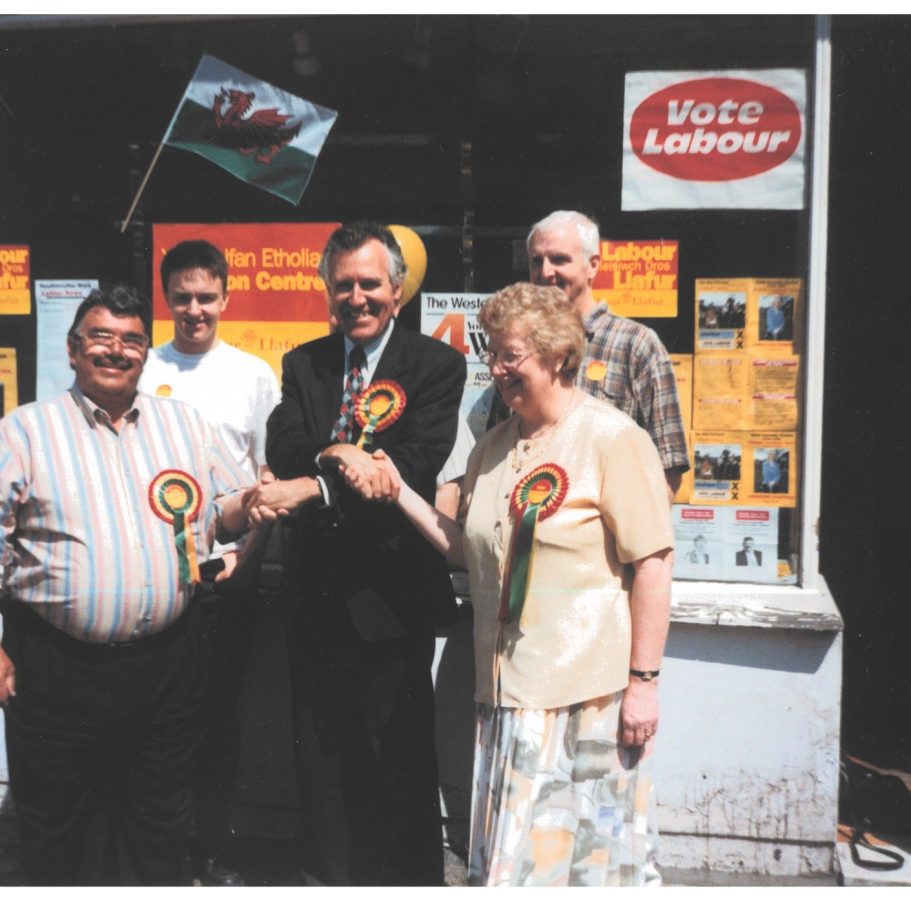 Campaigning for Labour in the first Welsh Assembly and RCT Council elections in Penrhiwceiber. 1999.